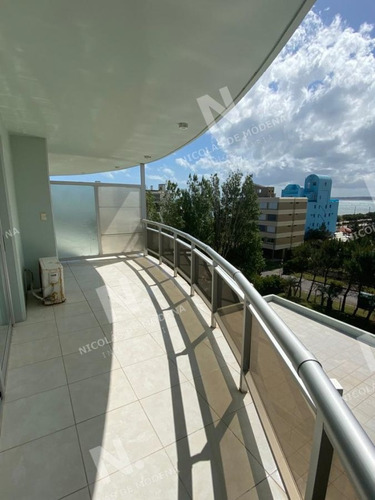 Imagen 10 de 19 de Departamento En Venta Con Vista Al Mar. - Punta Del Este Punta Del Este