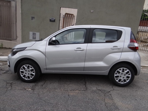 Fiat Mobi Like 1.0 Flex Prata Completo 2017