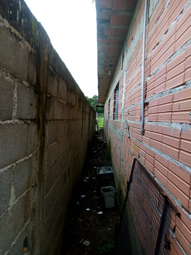 Imagem 20 de 23 de Casa No Bairro Caraguava, Em Peruíbe, Com Espaço Para Piscina, Churrasqueira
