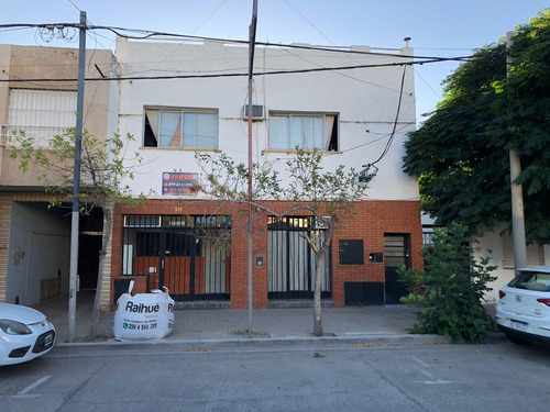 Casa Zona Centro Neuquen Capital.