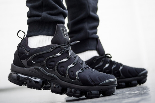 vapormax plus preto netshoes