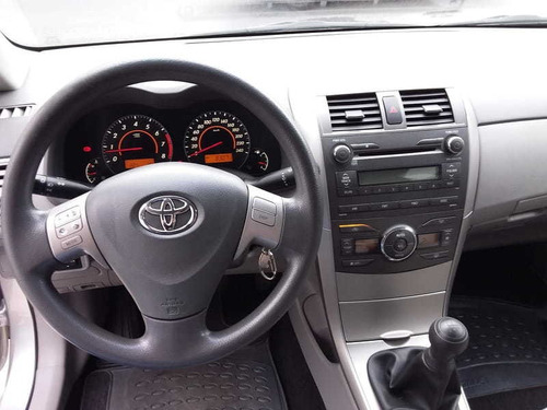 Toyota Corolla Gli 1.8 16v 4p (flex)