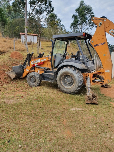 Imagem 2 de 3 de Case 580n