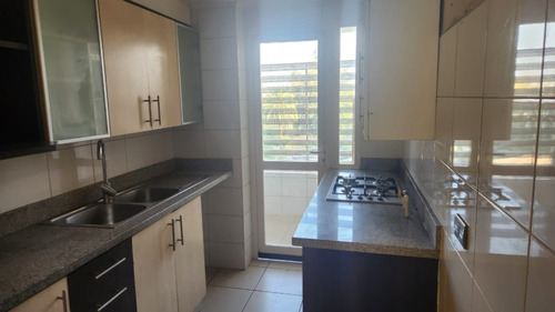 Amplio Depto En Arriendo Con Excelente Ubicación