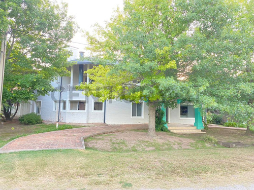 Venta De Casa 6 Ambientes 2 Dormitorios En Solares Del Carcarañá, Oliveros