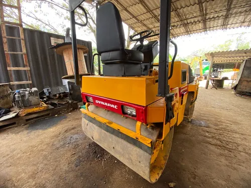 Vibrocompactador Dynapac Cc122 Modelo 2005