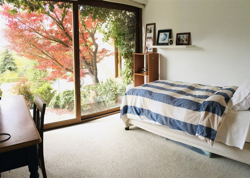 Casa En Arriendo De 6 Dorm. En Lo Barnechea