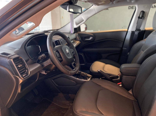 Imagem 8 de 14 de Fiat Toro 2.0 16v Turbo Diesel Volcano 4wd At9