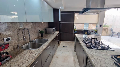 Imagen 4 de 15 de Fernando Perez Vende Hermoso Townhouse En El Rincon Naguanagua