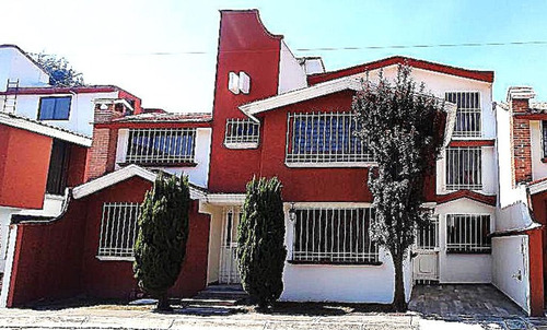 Casa En Venta En San Francisco Coaxusco, Metepec