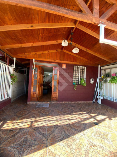 Casa En Venta De 3 Dorm. Acepta Subsidio