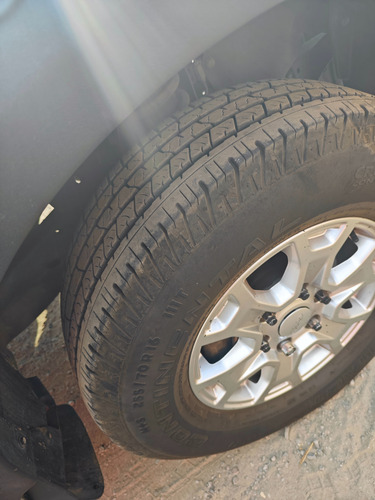 Mitsubishi L200 2.4 Cabina Doble 4x2 Mt