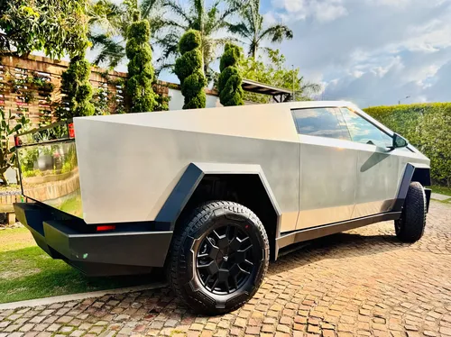 Tesla Cybertruck Foundation Series All Wheel Drive 4x4