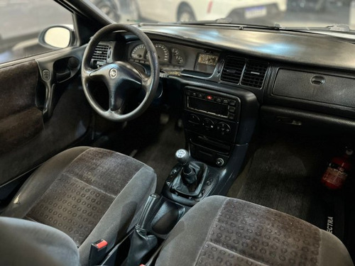 Chevrolet Vectra Vectra 2.2 MPFI GLS 8V GASOLINA 4P MANUAL