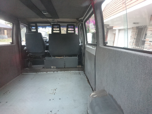 Imagen 6 de 11 de Peugeot Boxer 2006 2.8 Td Mini Bus Largo 330 C Aa