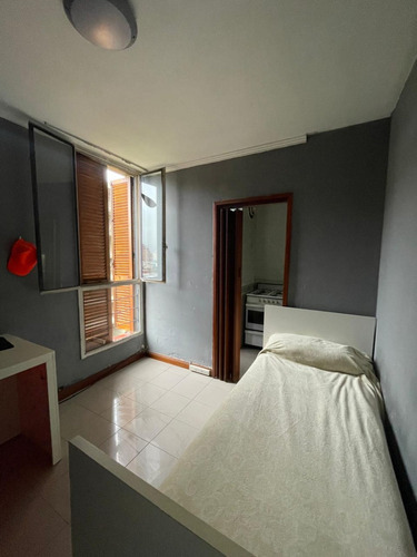 Departamento 3 Ambientes En Venta Catalinas Sur, Muy Luminoso