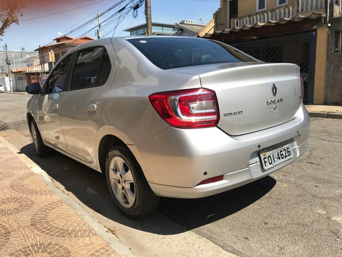 Imagem 4 de 8 de Renault Logan 2017 1.6 Dynamique Hi-power 4p