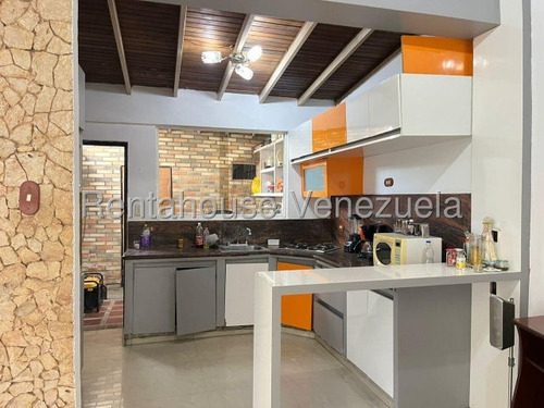 Casa En Alquiler En Cabudare Urb Colinas De Terepaima Con Espacios Amplios Y Cómodos Además Posee Anexo Totalmente Independiente Cod 25 12758 Soy Gabi Irastorza