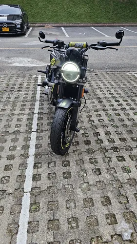 Husqvarna 200, Barras Invertidas,iluminación Led,frenos Abc,
