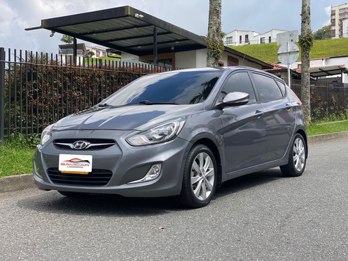 Hyundai I25 Hb Automático 2015