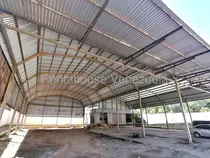 Comprar Daniela Linarez Alquila Galpones En Zona Importante De Cabudare Con Facil Acceso Muy Organizada Posee Oficinas Modernas Y Todos Los Servicios Básicos                                                   