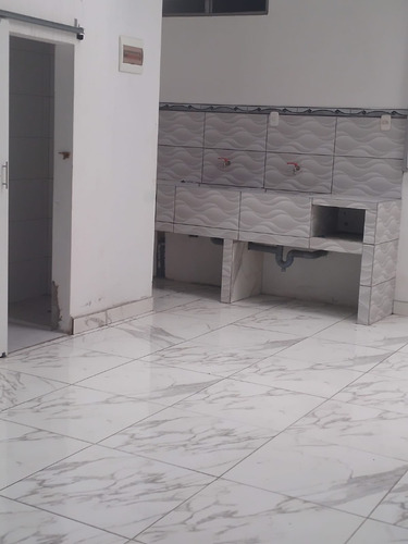 Alquilo Amplio Local Comercial En Huaral