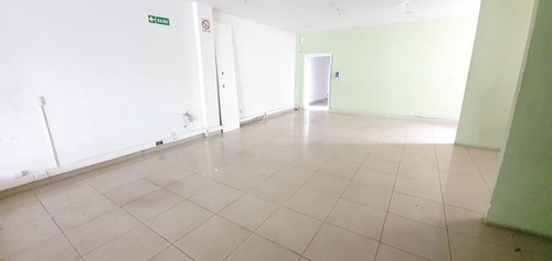 Imagen 8 de 10 de Local 513 M2 Cubiertos En Excelente Ubicacion-en Venta