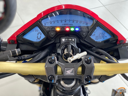 Imagem 2 de 10 de Honda Cb1000r