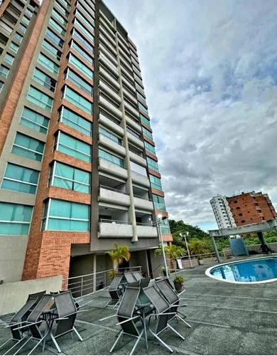 Jose R Armas, Vende Apartamento En Urb El Parral Resd Alameda Suites