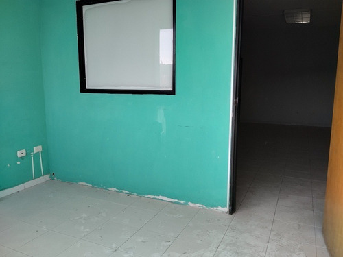 Imagen 9 de 14 de En Venta Oficina En C.c.dinastia Av. Valencia Entre Av El Cementerio Y Río Cabriales,naguanagua LG