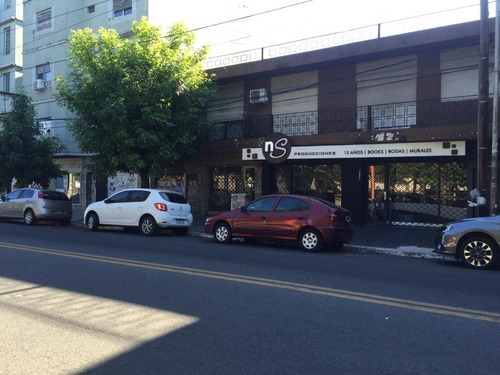 Imagen 2 de 3 de Locales A La Calle - Venta