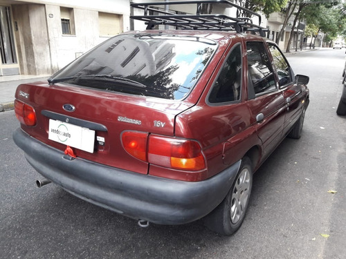 Ford Escort Lx 1.8n 5 Ptas. Mt / Gnc / 2000