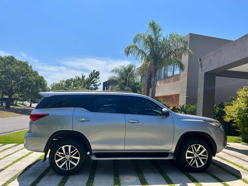 Imagen 11 de 12 de Toyota Sw4 2019 2.8 Srx 177cv 4x4 7as At