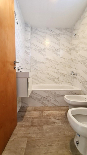Imagen 13 de 19 de Venta - Departamento Zona Centro - Luján - 2 Ambientes