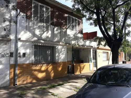 Venta P.h. De 3 Ambs Con Galeria Y Patio-jardin