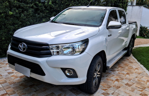 Toyota Hilux 2.8 Std Narrow Cab. Dupla 4x4 Tdi 4p