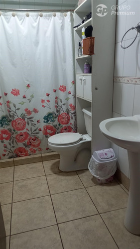 Casa En Venta De 4 Dorm. En Maule