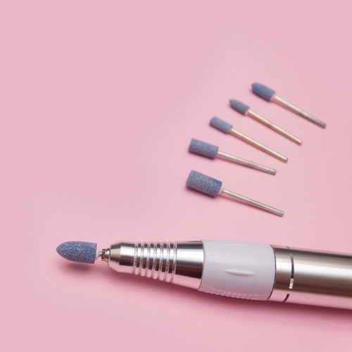 Imagen 3 de 9 de Kit Fresas Brocas + Estuche + Cepillo Torno Uñas Pedicuría