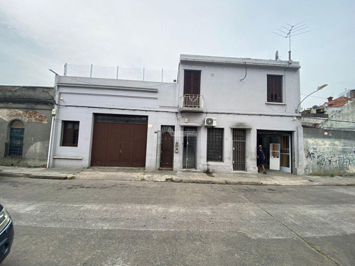 Venta Local Galpon Deposito + Vivienda  Prado Americo Vespucio Y Millan Proximo Br. Artigas Y Millan