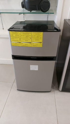 Mini Refrigerador Frigidaire Ffps3133um (3.1p³) Nueva Caja