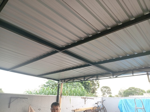 Cobertura Metálica Em Zinco Para Áreas E Garagem