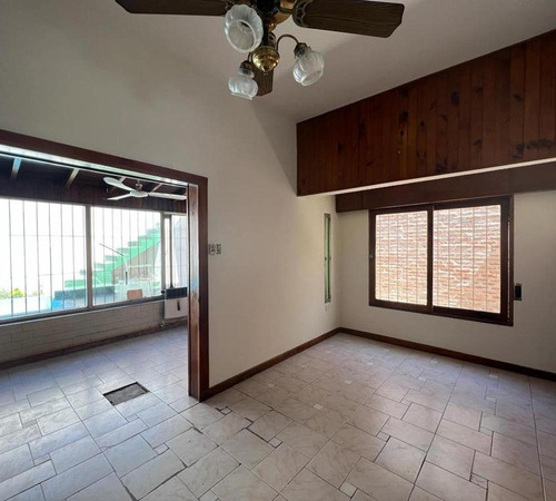 Casa Ph Independiente 4 Ambientes Con Cochera Bernal Oeste