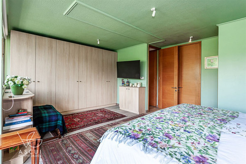Departamento En Venta De 2 Dorm. En Lo Barnechea