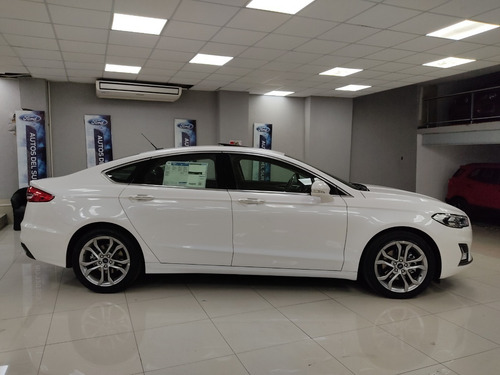 Ford Mondeo Titanium 2.0 Ecoboost 0km