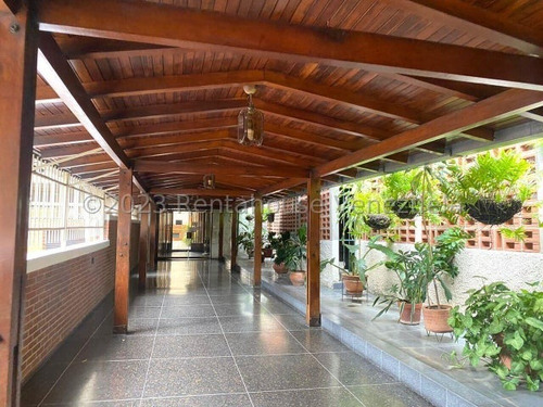 Se Vende Apartamento En Colinas De Bello Monte Mls #23-33990