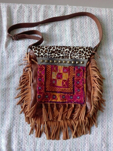 Cartera De Cuero Legítimo Con Flecos Y Apliques  