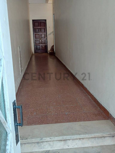Imagen 13 de 15 de Ph 3 Ambientes Al Frente P 1ro Sin Expensas, Con /balcon/patio /terraza