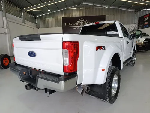 Ford F-350 Dully Cab Sencilla 4x4 Diesel