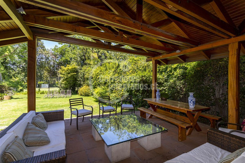 Casa En Venta En Lo Barnechea