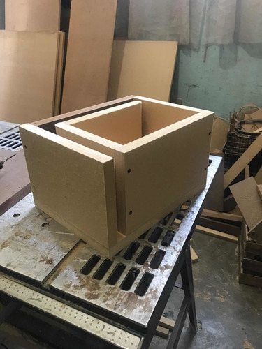Cajón Bafle Caja Acústica Porteado 6.5 Subwoofer Con Body
